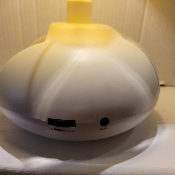 I Home lamp and docking station - Picture 6 of 7